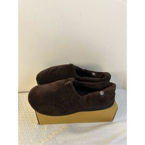 Isotoners slippers men’s 8-9‎ brown